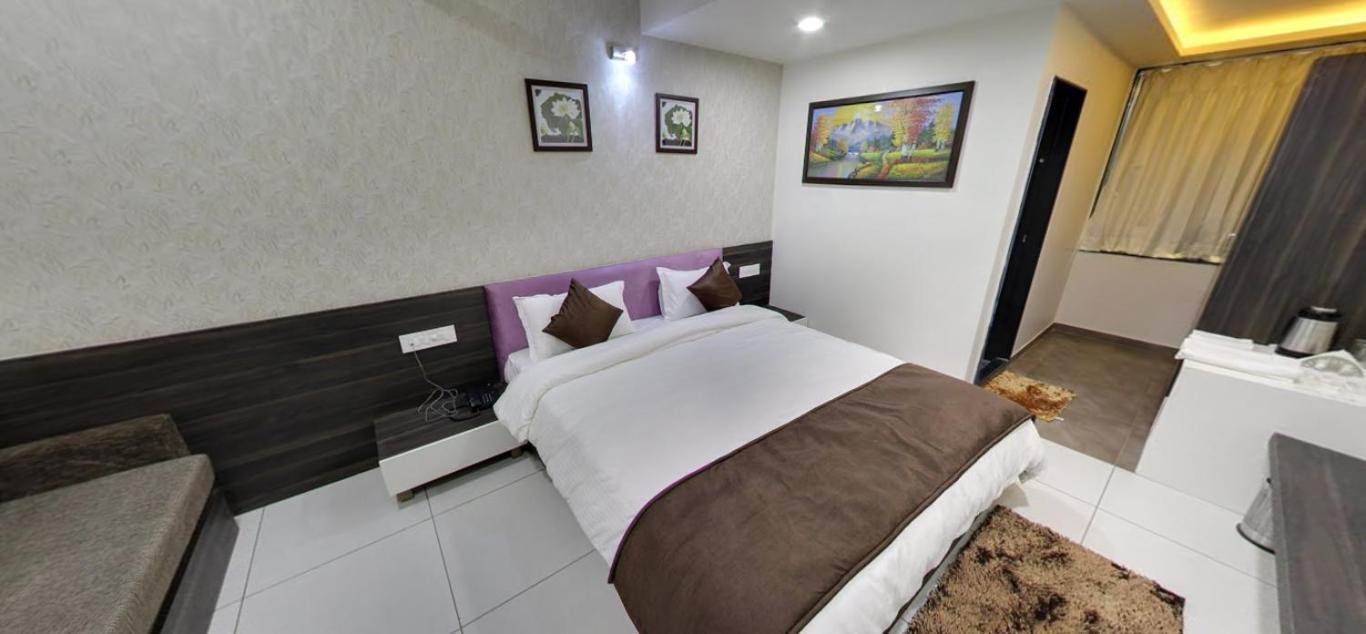 Hotel Best Velly Гандинагар Экстерьер фото
